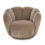 Fotelj TULIP beige je eleganten in udoben. Okvir je narejen iz vezanega lesa. Ogloga je narejena iz mehke in udobne pene. Ima elegantno obliko tulipana,