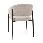 Eleganten stol OLIVARI združuje prefinjenost in izjemno udobje. Popolna je izbira za vsako jedilnico, pisarno, moderne prostore, čakalnice, bare ali
