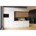 Kuhinjski blok JANINA 2 320 je elegantnega ter sodobnega dizajna. Fronte zgornjih omaric v artisan barvi so rebrastega dizajna, lamelne fronte. Ostale omarice