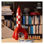 Okras s petimi minifigurami v vesoljskih oblekah