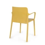 Stol CHLORIS rumen ima trpežno konstrukcijo iz polipropilena, ki zagotavlja enostavno vzdrževanje. Stol je lahek in praktičen uporaben za notranjo in