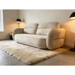 Trosed BERNI je popolna kombinacija udobja ter sodobnega stila. Sedežna je vzmetena z žepkastimi ( Bonell) vzmetmi. Prednost sedežne garniture je ta, da se