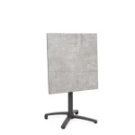 Zunanja miza CLARET 70X70, miza je izdelana iz prašno barvanega aluminija s poliestrsko zaščito ter mizno ploščo iz vzdržljivega HPL - ja debeline 5 mm,