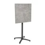 Zunanja visoka barska miza CLARET 70X70, miza je izdelana iz prašno barvanega aluminija s poliestrsko zaščito ter mizno ploščo iz vzdržljivega HPL - ja