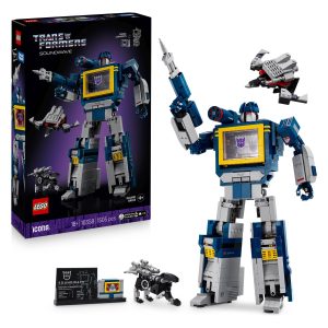 Potopi se v svet znanstvene fantastike s kompletom za sestavljanje za odrasle LEGO&reg; Ikone Transformers: Soundwave. Izdelaj podrobno LEGO interpretacijo ikoničnega modela Decepticon Soundwave z zvestima tovarišema Ravage in Laserbeak. Pritisni Soundwavov gumb za predvajanje