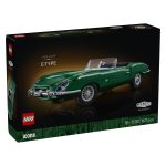se pokloni legendi britanskega avtomobilizma. Podrobni model s klasično zeleno karoserijo in platišči z naperami zvesto ponazarja elegantno silhueto in krivine znamenitega športnega avtomobila 77 RW E-Type. Odpri pokrov motorja in si oglej znameniti linijski 6-batni motor