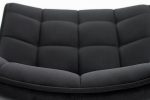 Jedilni stol K332 je dobavljiv v črni barvi. Noge stola so iz kovine prašno barvane. Dimenzija: - Š:46/G:61/V:84 cm, Material: - velvet tkanina BLUVEL 19 -