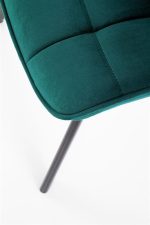Jedilni stol K332 je dobavljiv v zeleni barvi. Noge stola so iz kovine prašno barvane. Dimenzija: - Š:46/G:61/V:84 cm, Material: - velvet tkanina BLUVEL 85 -