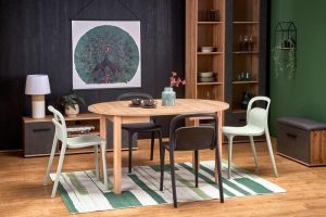 Raztegljiva jedilna miza RINGO hrast je narejena iz furnirja v kombinaciji MDF-ja. Plošča in mizne nogice so v barvi hrasta. Barva: - Hrast Material: -